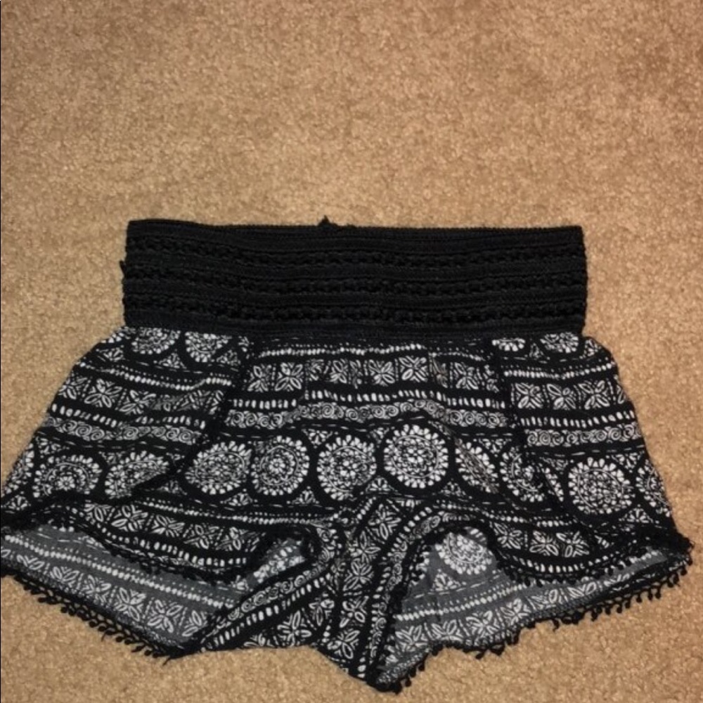 Black and white shorts youth